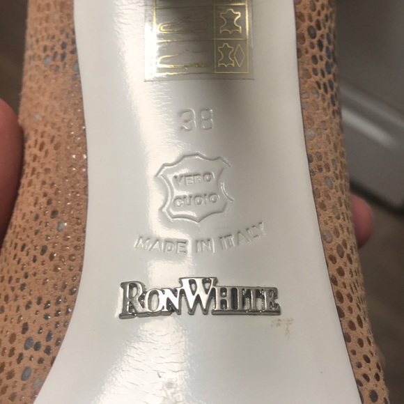 Peep toe pumps - Picture 6 of 6